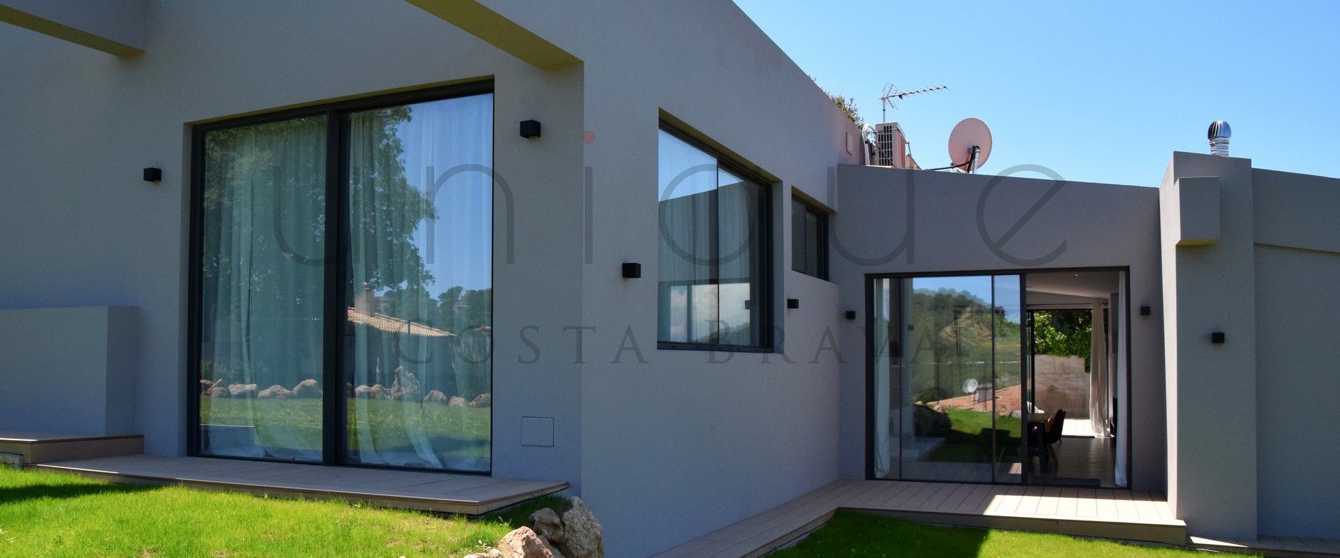 CASA LOU