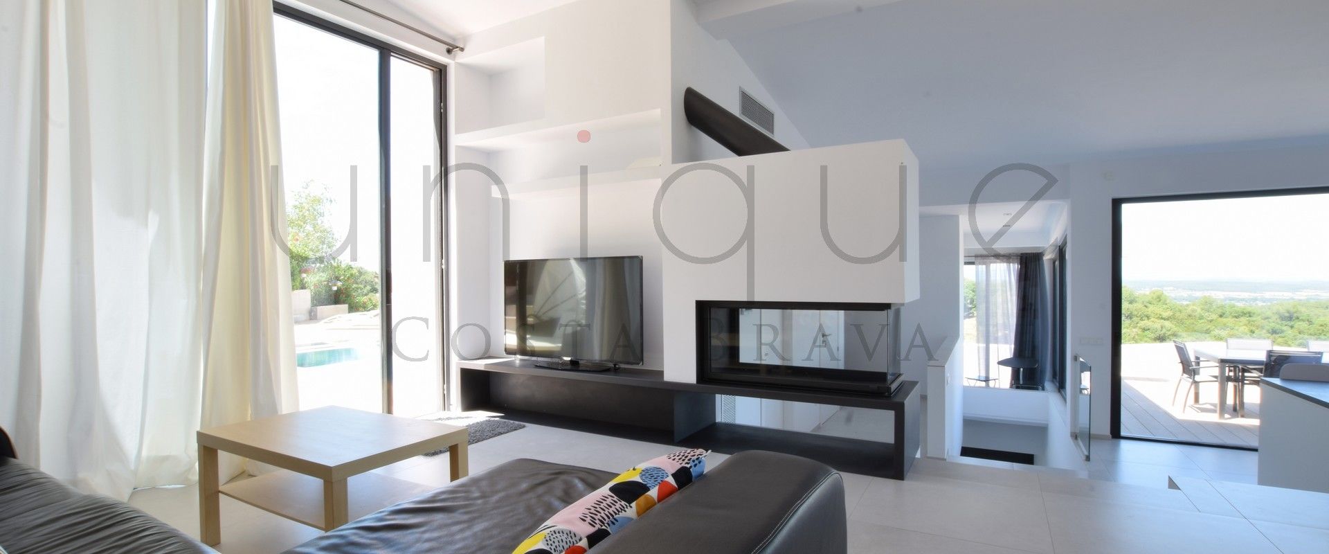 CASA LOU